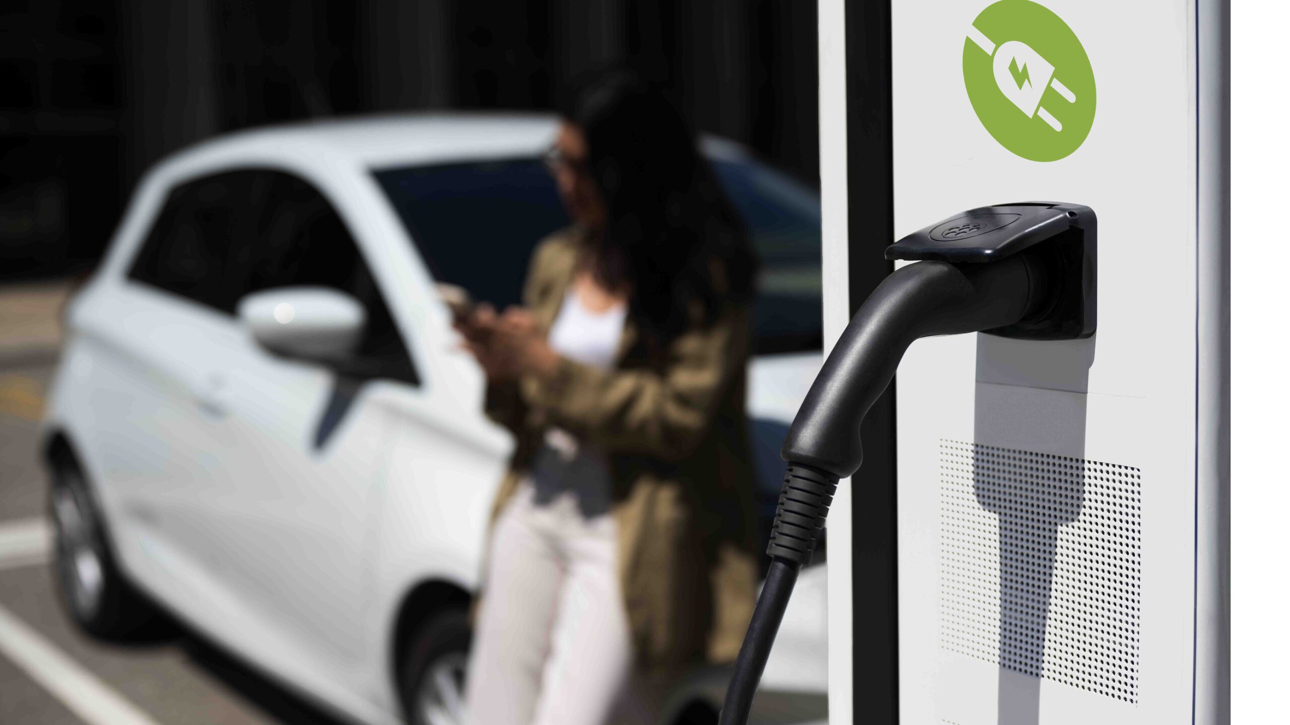 borne-recharge-electrique-hautmont