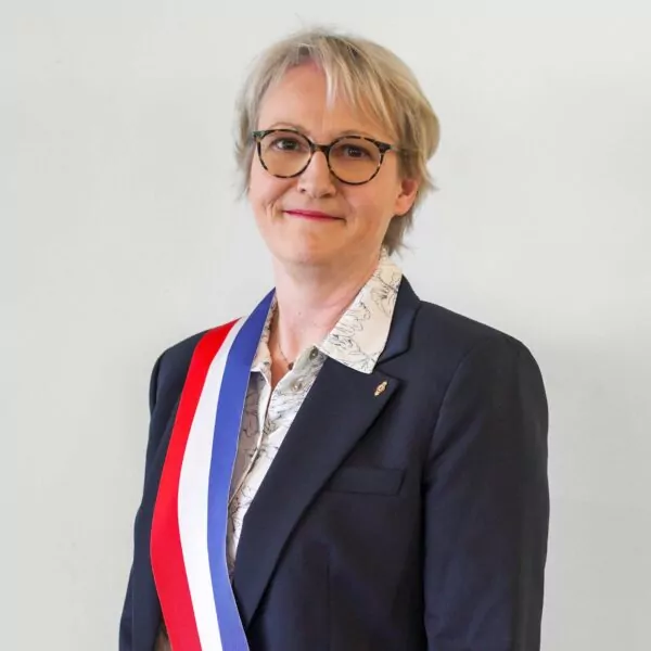 1ère adjointe - Aude VAN CAUWENBERGE